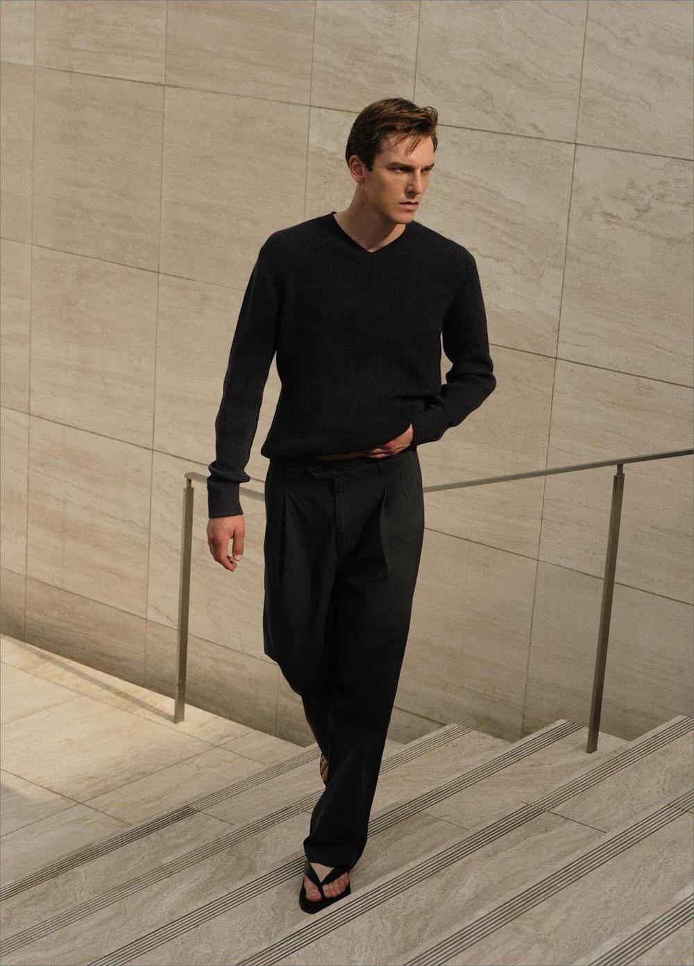 Vince Louie Relaxed Stretch-Cotton Double-Pleated Trouser - Trousers
