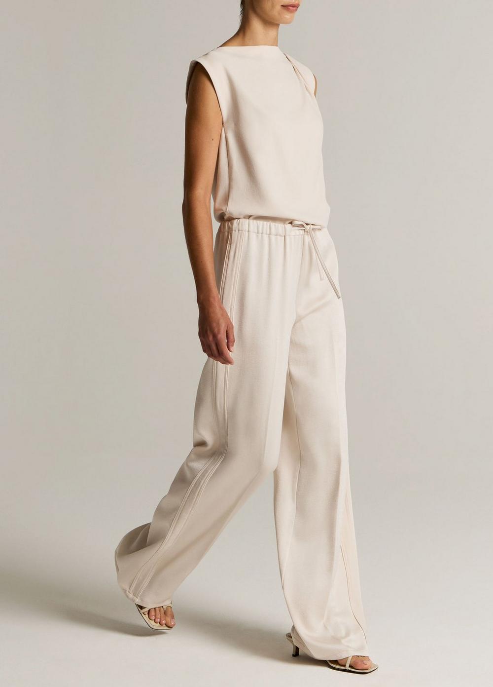 Vince Mid-Rise Shine Crepe Pull-On Pant - Wide Leg