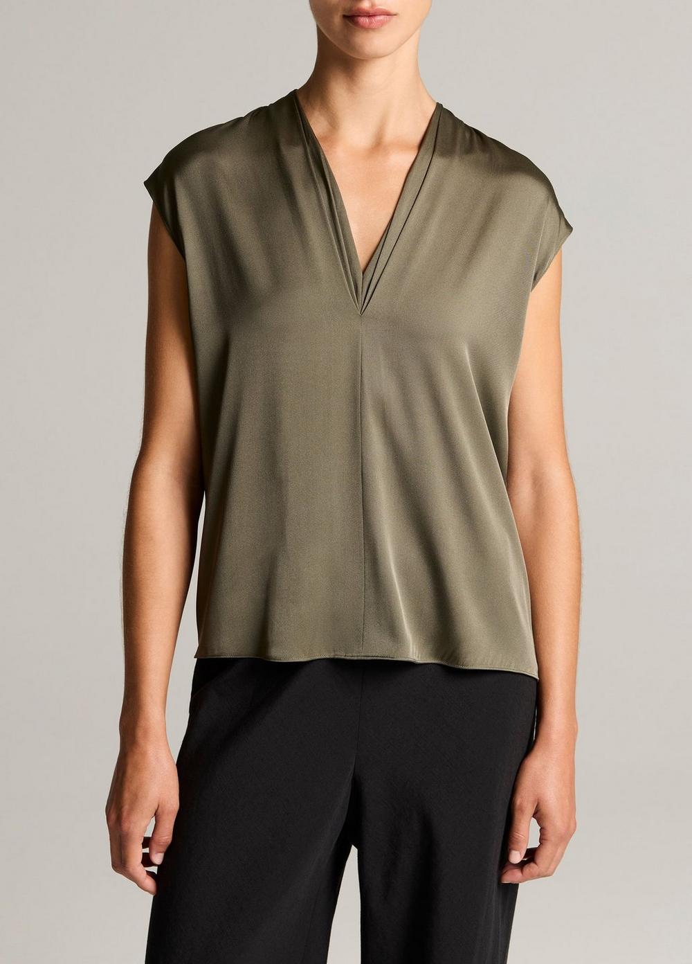 Vince Silk-Blend Double V-Neck Top - Short Sleeve