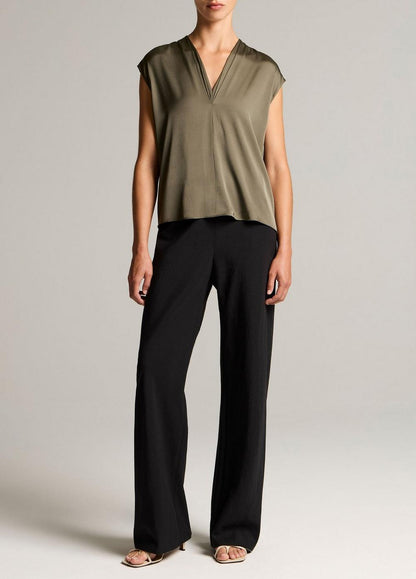 Vince Silk-Blend Double V-Neck Top - Short Sleeve