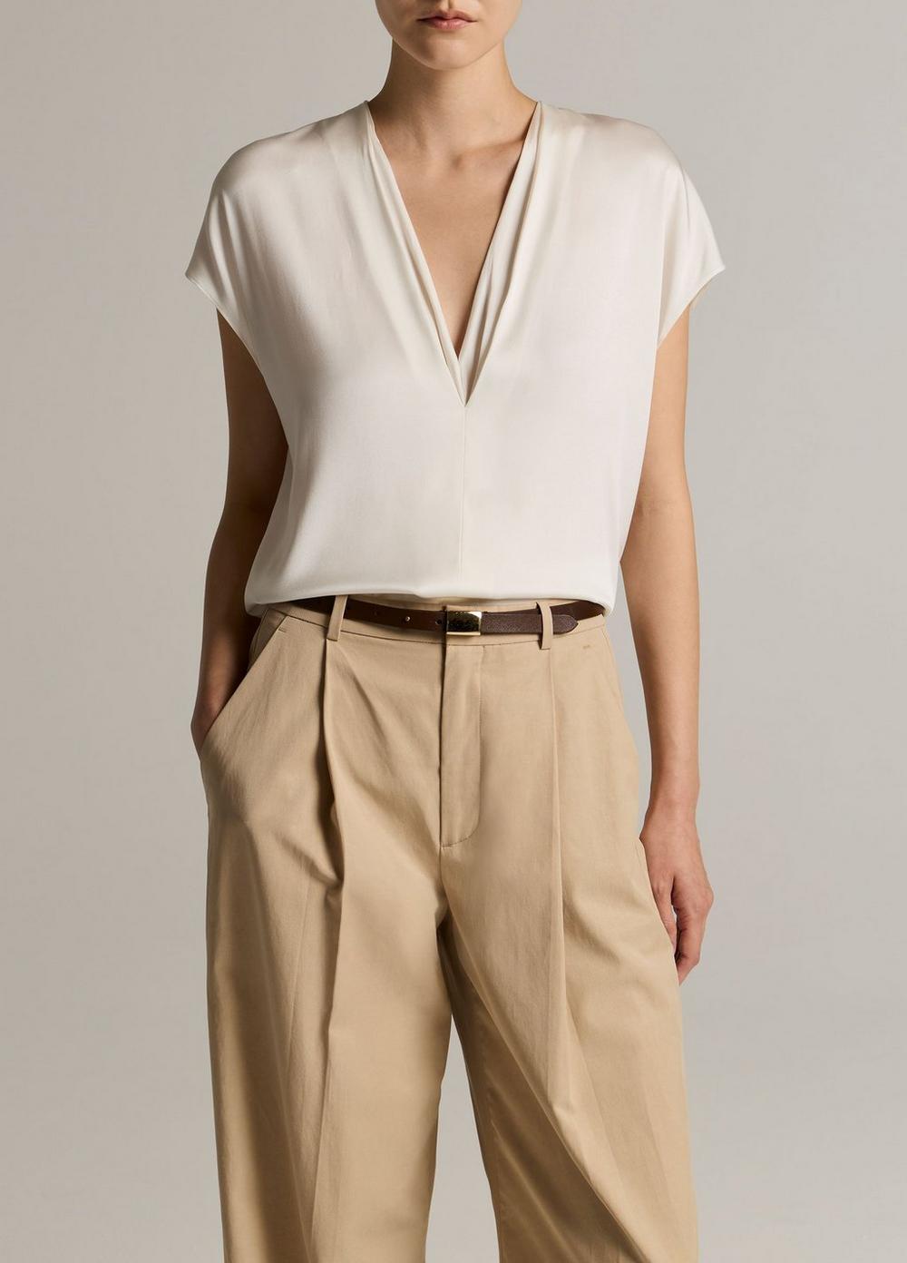 Vince Silk-Blend Double V-Neck Top - Short Sleeve