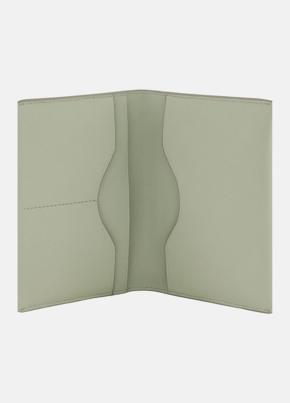 Vince Nappa Leather Passport Case - Wallets