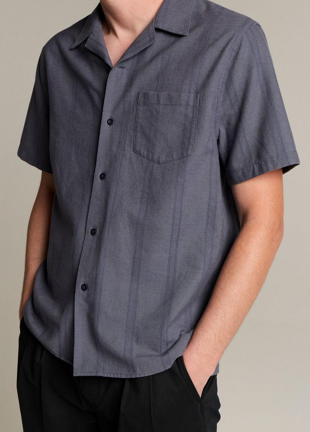 Vince Cove Stripe Cotton-Hemp Cabana Shirt - Short Sleeve